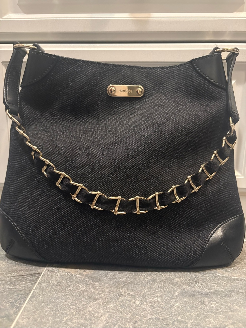 GUCCI Shoulder Bag with Gold Chain Accent